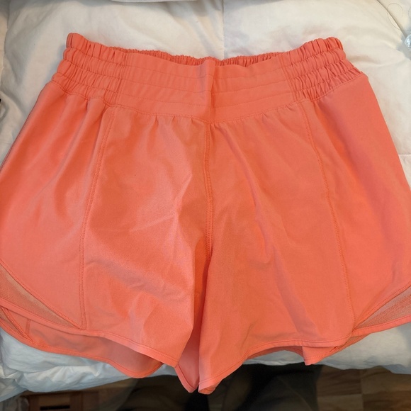 Lululemon hotty hot 4” - Picture 1 of 2